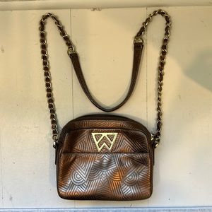 Kelly Wynne crossbody bag in bronze